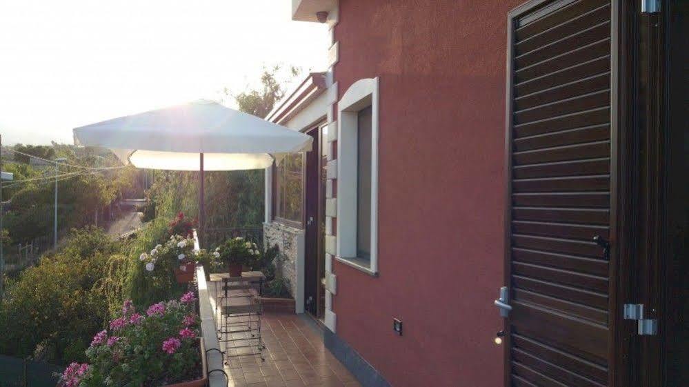 Bed and Breakfast Anthea Dell' Etna à Santa Venerina Extérieur photo