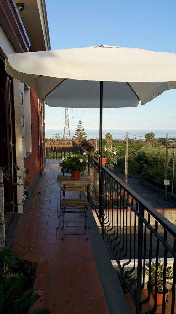 Bed and Breakfast Anthea Dell' Etna à Santa Venerina Extérieur photo